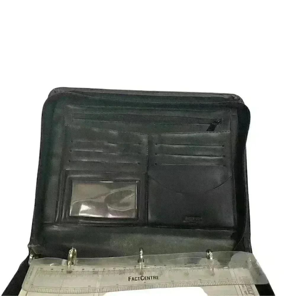 DAY RUNNER FACT CENTRE Case Panner Pages Business Card Organizer Binder Ring Zip